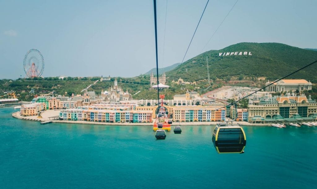 Blog du lịch Nha Trang tự túc siêu tiết kiệm 2025 4 Trải Nghiệm Cáp Treo Thiên Đường Vinpearl Nha Trang